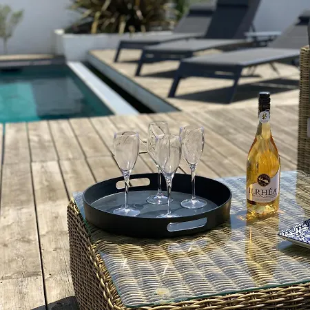 Maison Lumineuse Avec Suite Parentale Et Piscine A Deux Pas De La Plage * Sainte-Marie-de-Ré
