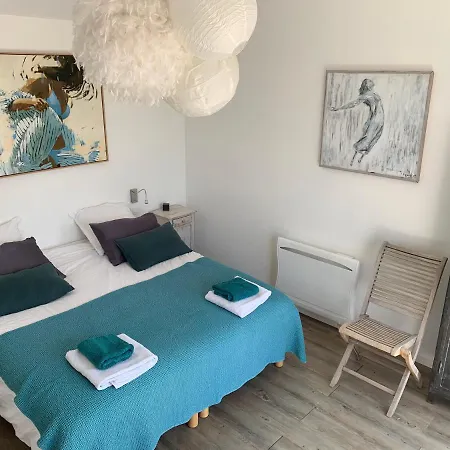 Maison Lumineuse Avec Suite Parentale Et Piscine A Deux Pas De La Plage